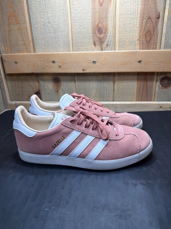 adidas Shoes - Adidas Originals Gazelle Womens Size 8.5 Pink Suede Sneakers Shoes CQ2186 EUR 40